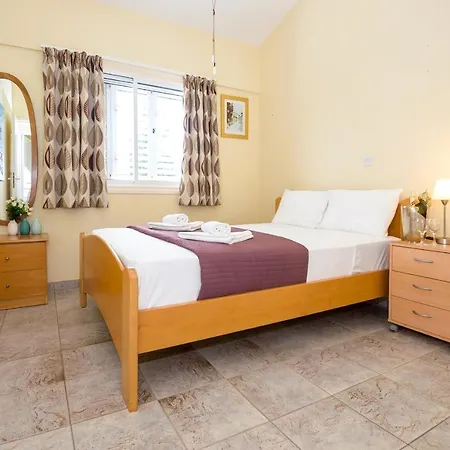 Aleta וילה פרוטאראס