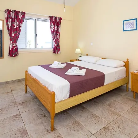 Aleta פרוטאראס