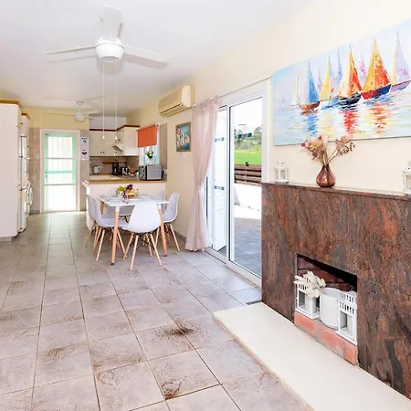 Aleta וילה פרוטאראס